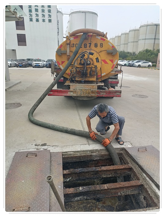 普兰店隔油池清掏