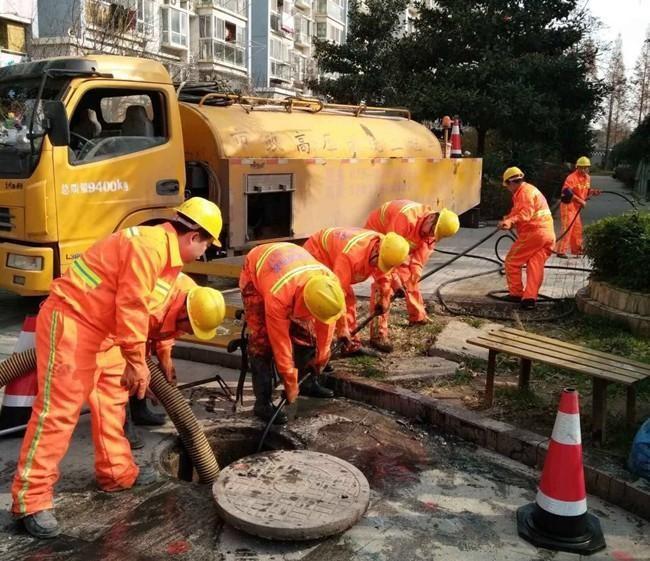 普兰店市政管道清淤