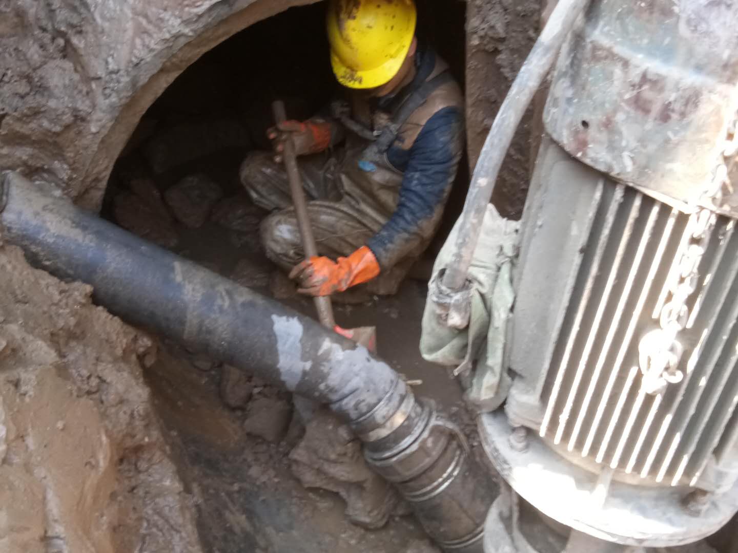 普兰店管道清淤