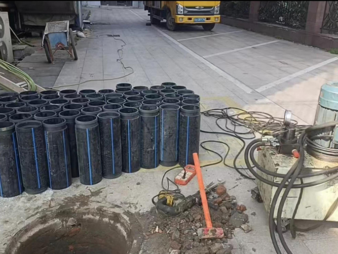 普兰店PE置换管厂家 DN315置换管 非开挖管短管置换